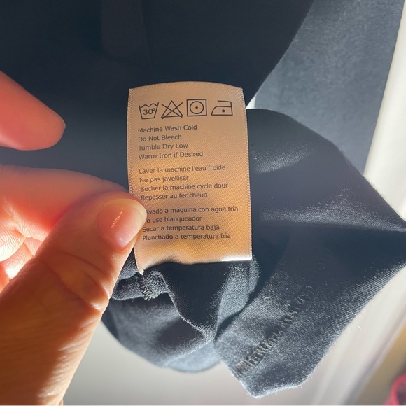 tasc Performance Womens St. Charles Crew Neck Long Sleeve Bamboo Black Size XL - Picture 7 of 7